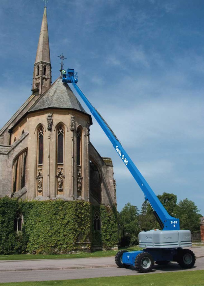 Genie S85 telescopic boom lift