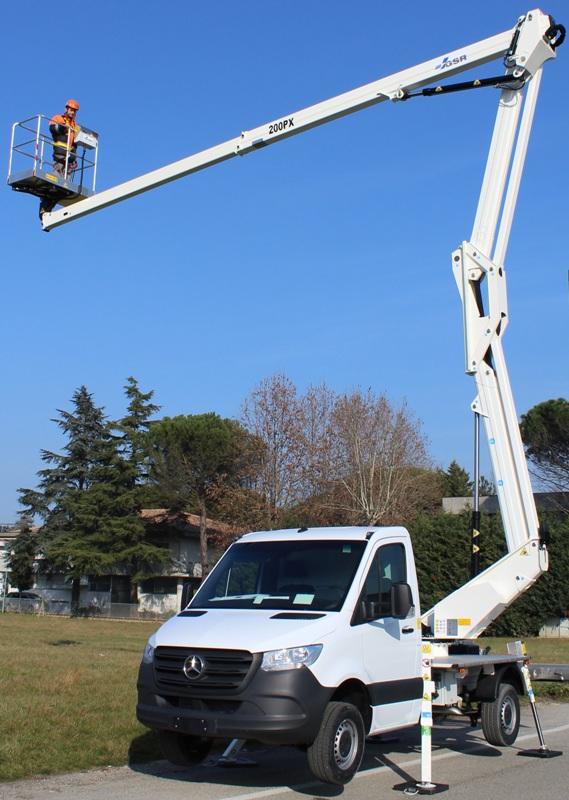 GSR-200PX-Trucke-Mounted-Boom-Lift