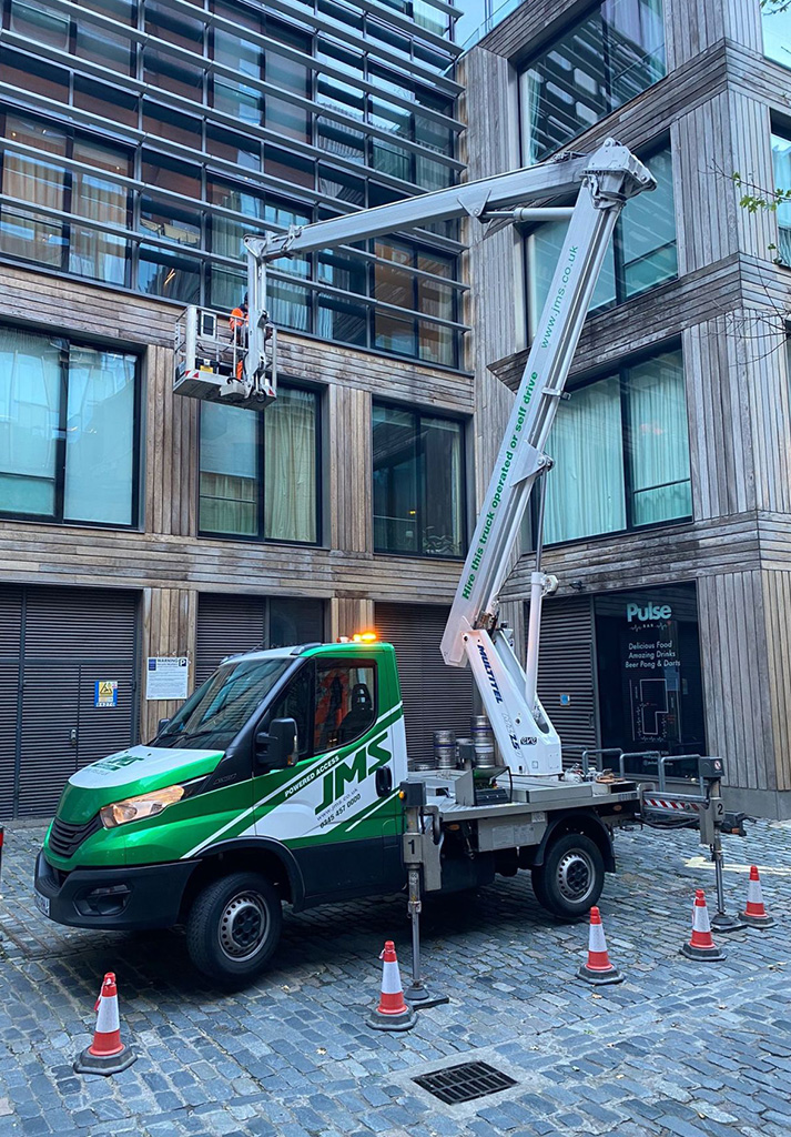 MZ250- 25.10m Truck Mounted Boom