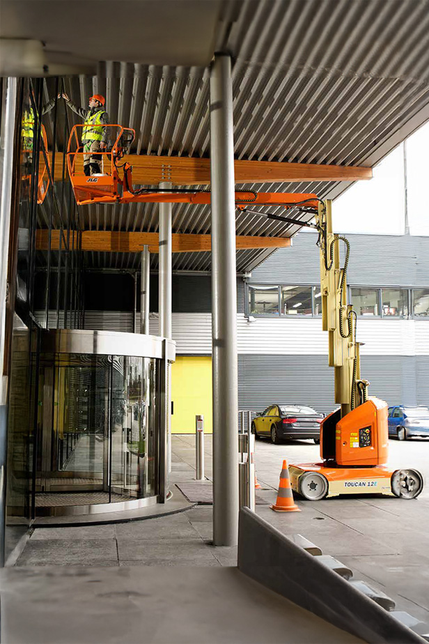 JLG T12E Plus Toucan – 12.65m – Electric Mast Boom Lift
