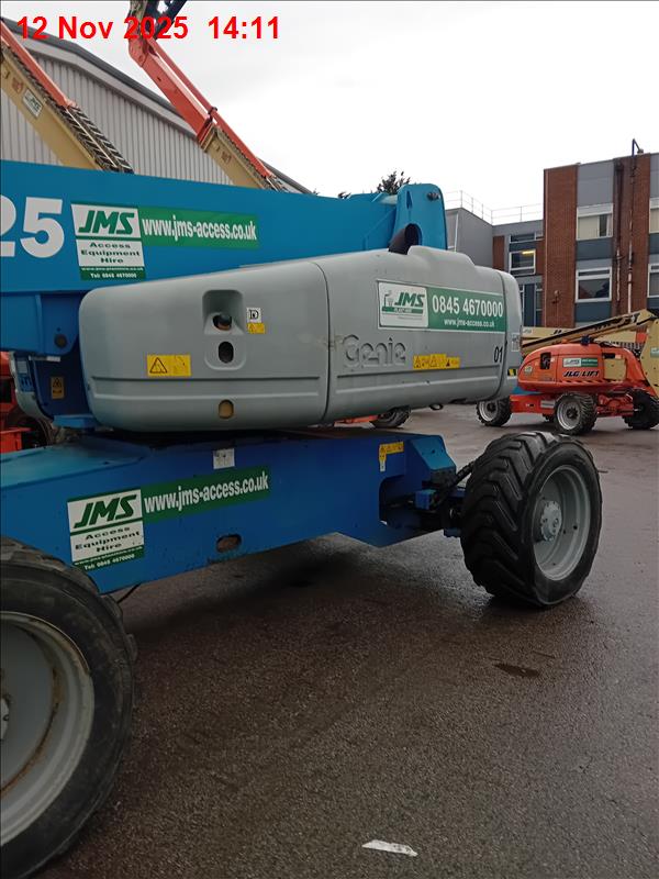 Genie S125 Diesel Boom Lift
