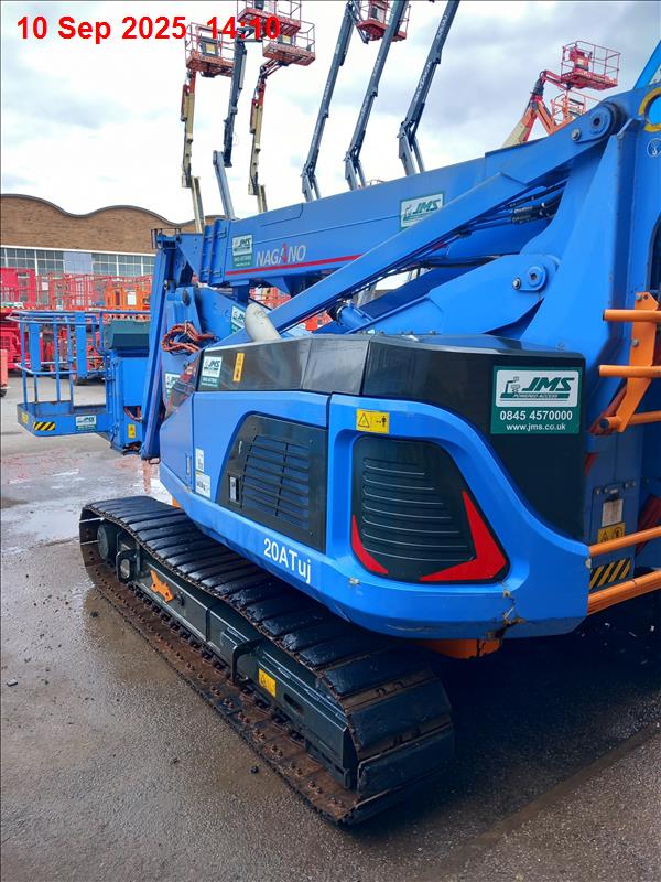 Nagano 20ATUJ – 20.0m Articulated Crawler Boom