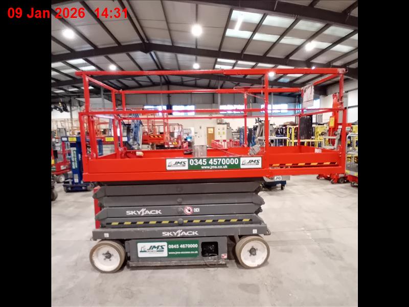 Skyjack SJ4632 Electric Scissor Lift