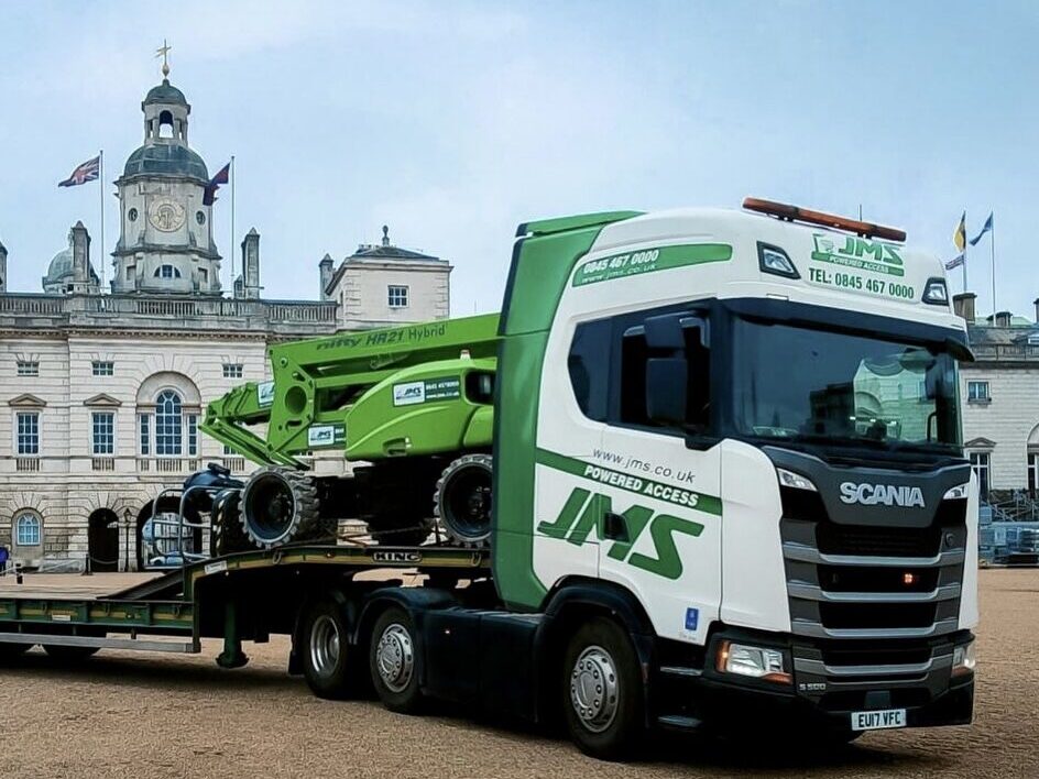 Collection of Niftylift at Buckingham Palace